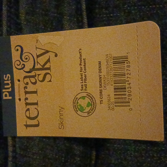 TERRA & SKY PLUS SIZE CORE SKINNY JEANS DARK BLUE WASH - Picture 13 of 15